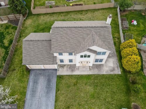 5465 Westbury Dr, West Enola, PA 17025-3310