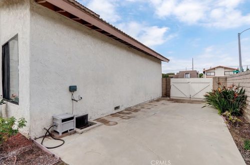 4108 Konya Dr, Torrance CA 90503-1826 exterior