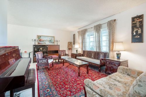 7043 Bobhird Dr, San Diego CA 92119-1403 exterior