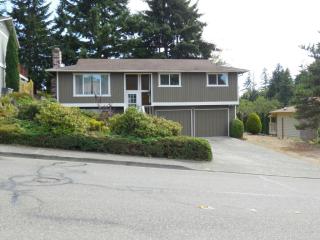 1309 Hollis St, Bremerton, WA 98310-3643