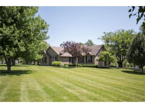 6295 311th St, Louisburg, KS 66053-7134