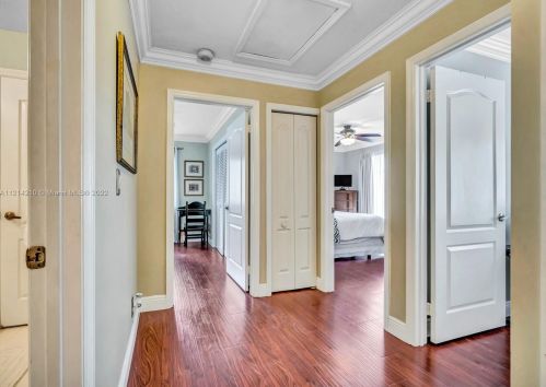 1122 195 Ave, Hollywood FL 33029-3272 exterior