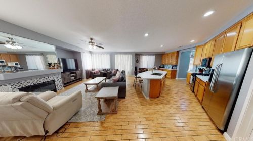 5 Villa Milano, Lake Elsinore CA  92532-0111 exterior