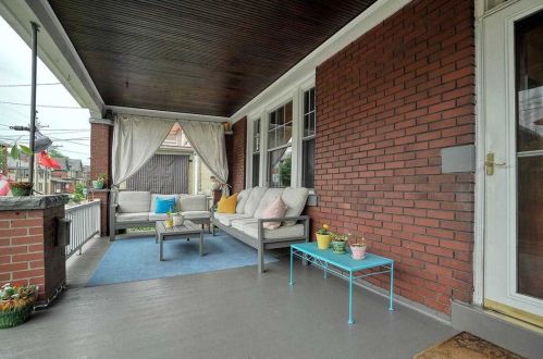 1515 Greenmount Ave, Pittsburgh, PA 15216-1839