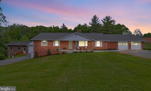 2947 Rittenour Rd, Edinburg, VA 22824-2837