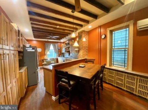 401 Chestnut St, Ashland PA  17921-1322 exterior