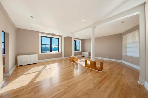 7435 Boulevard, North Bergen, NJ 07047-5945