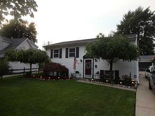1740 Caxton Ln, Toledo, OH 43613-2314
