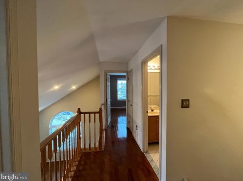 110 Gleneagles Dr, Blue Bell PA  19422-3240 exterior