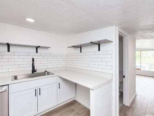 2136 Monroe Blvd, Ogden UT 84403-0235 exterior