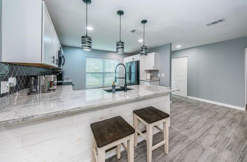 5604 102nd Ave, Pinellas Park FL  33782-3306 exterior