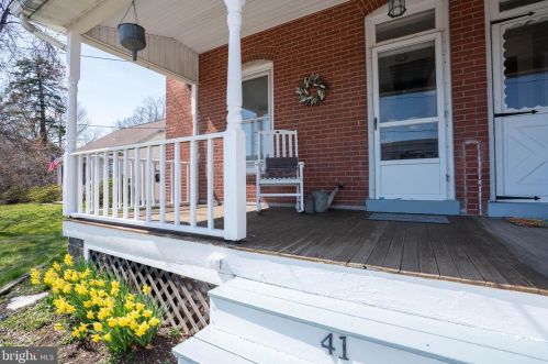 41 Diamond St, Souderton, PA 18964-1602