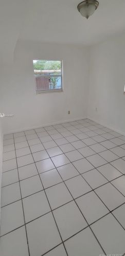 102 Alabama Rd, Lehigh Acres FL  33936-7105 exterior