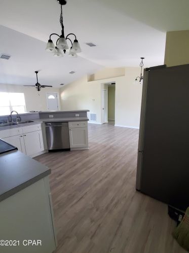 2831 Bertram St, Marianna FL  32448-4802 exterior