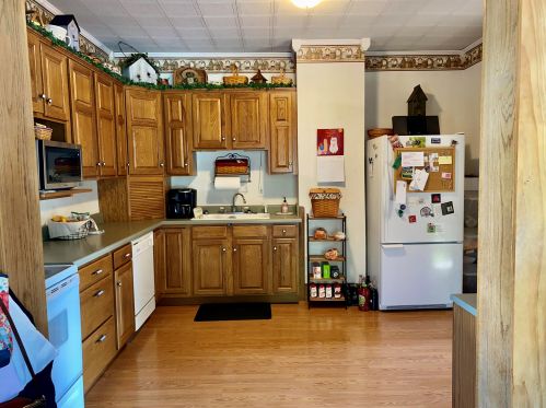 641 Eastern Ave, Bellefontaine OH  43311-2613 exterior