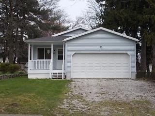 2259 Quayle Dr, Akron, OH 44312-2346