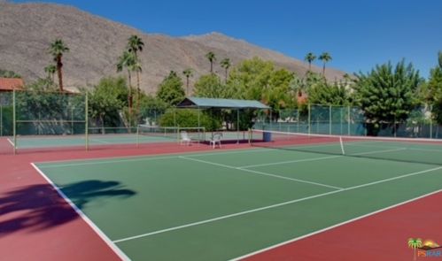 2240 Palm Canyon Dr, Palm Springs CA  92262-2834 exterior