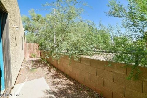 5930 Jeanette Blvd, Tucson, AZ 85706-4396