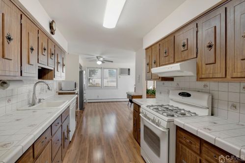 121 Risoli Ter, South Plainfield, NJ 07080-3615