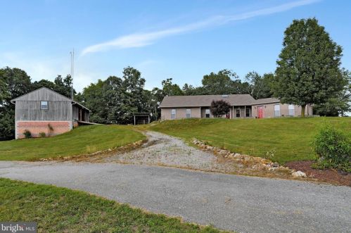 9478 Fort Stouffer Rd, Upton PA  17225-9780 exterior