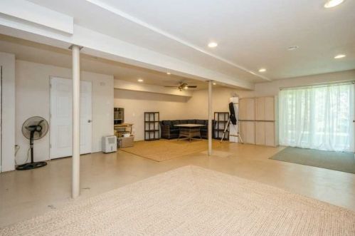 24 Deer Xing Dr, Fishkill NY  12524-1362 exterior