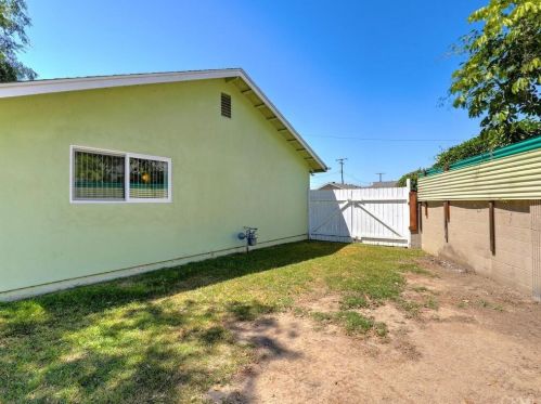 6424 Sherman Way, Buena Park CA  90620-1542 exterior