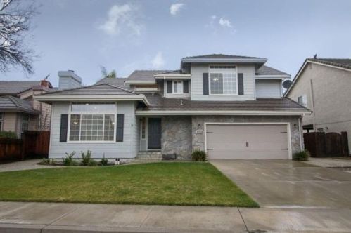 2024 Stoneglen Dr, Newman, CA 95360-1482