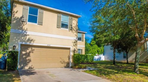 2724 Breezy Meadow Rd, Apopka, FL 32712-5046