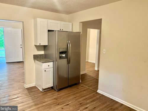 31 Richland Rd, Fredericksburg VA  22406-4211 exterior