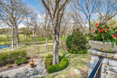 3505 Twin Lakes Way, Plano TX  75093-7556 exterior
