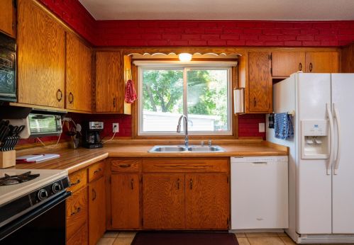 3377 69th St, South Saint Paul, MN 55076-2150
