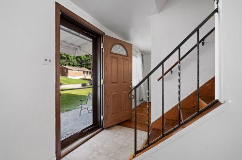 413 Janice Dr, Pittsburgh PA  15235-3022 exterior