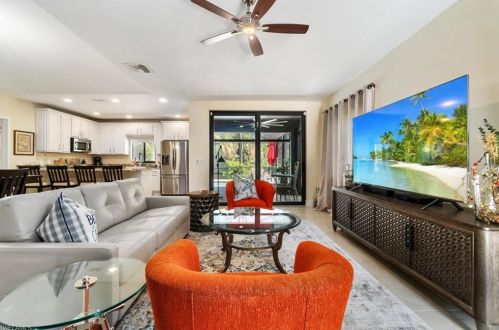 4040 Springs Ln, Bonita Springs, FL 34134-4043
