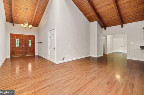 20787 Evergreen Ml Rd, Leesburg VA  20175-6412 exterior