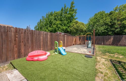 361 Sherry Dr, Ukiah CA  95482-3388 exterior