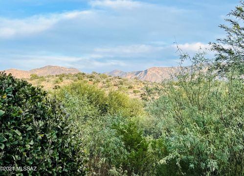 38975 Sand Crest Dr, Tucson, AZ 85739-1813