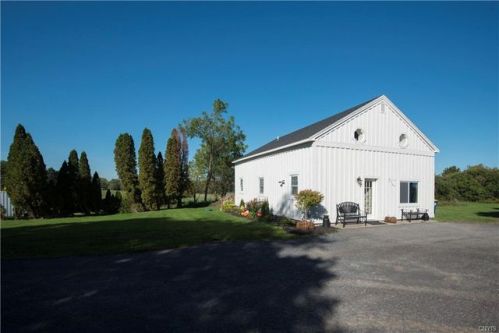 757 Genesee Street Rd, Skaneateles, NY 13152-9474
