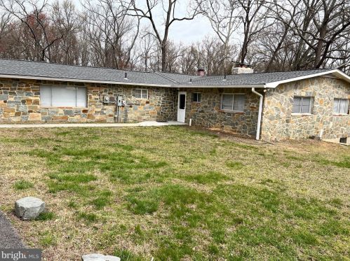 14201 Lancaster Ln, Bowie MD  20715-1716 exterior