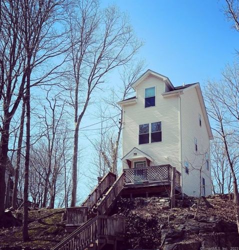 73 Spruce St, Norwich CT  06351-2328 exterior