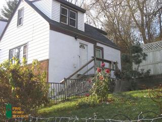 611 Concord Pl, South Saint Paul, MN 55075-1632