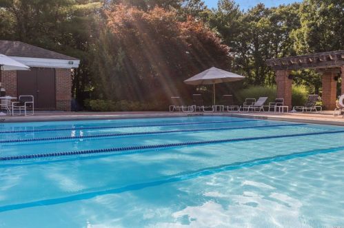 16 Sayville Ct, Panamoka NY  11961-1633 exterior