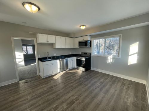 332 Jessamine Ave, Saint Paul, MN 55130-3730
