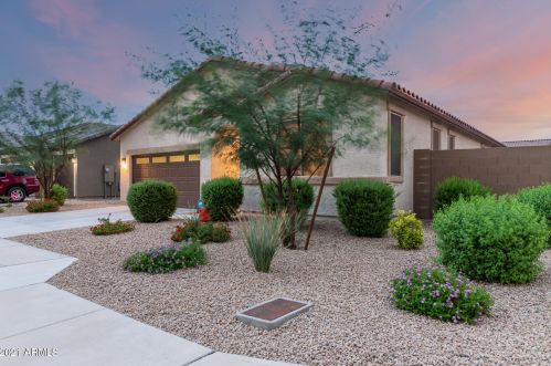8023 Encinas Ln, Phoenix, AZ 85043