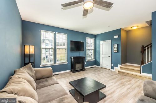 1839 Honeysuckle Ct, Downingtown PA  19335-7202 exterior