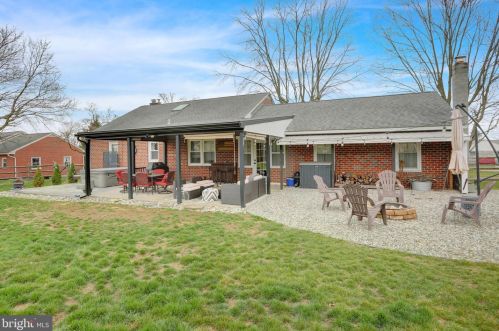 1024 Kercher Ave, Dauberville PA  19533-9389 exterior