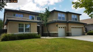 1049 Vineyard Dr, Oakley, CA 94561-3801