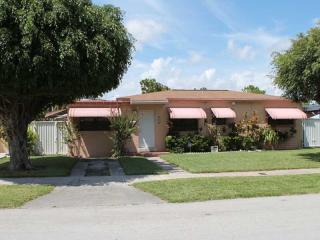 7849 34th Ter, Miami, FL 33155-3522