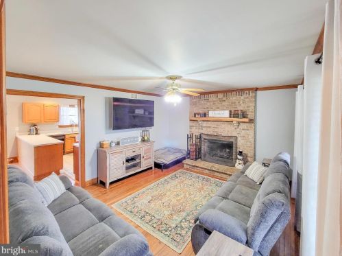 688 Green Giant Rd, Blackbird, DE 19734-9326