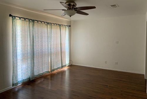 10711 Dunaway Dr, Dallas, TX 75228-2751