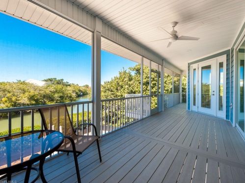 2479 Harbour Ln, Sanibel, FL 33957-2028
